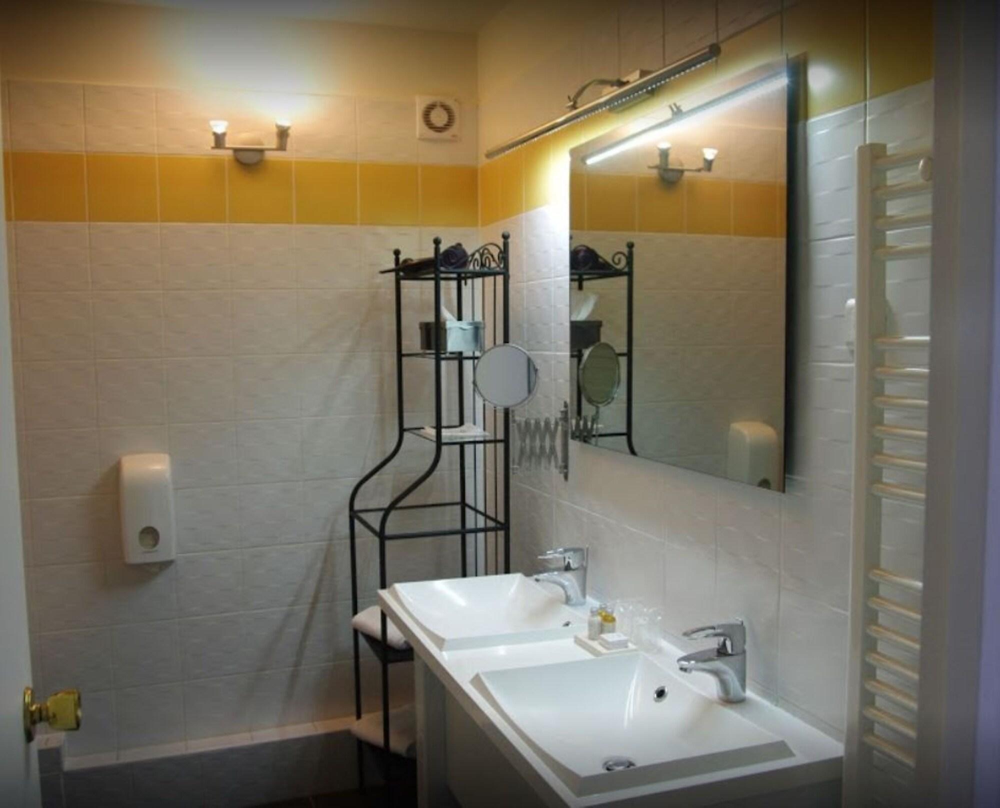 Best Western Blanche De Castille Dourdan Eksteriør bilde