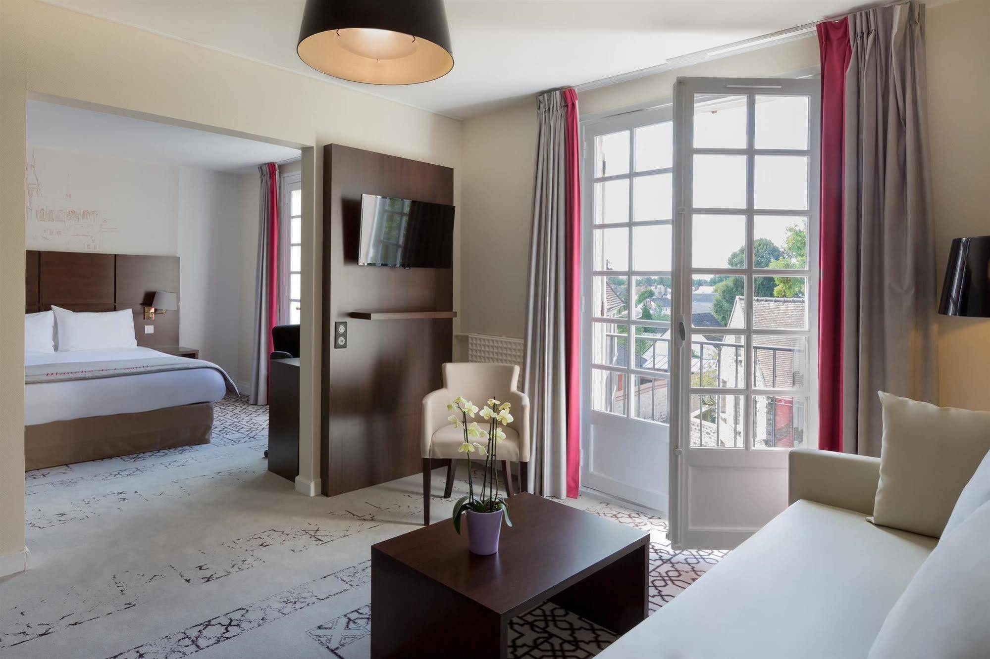 Best Western Blanche De Castille Dourdan Eksteriør bilde